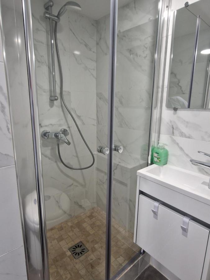 L'Auberge De Sucy - Studio Climatise Zewnętrze zdjęcie